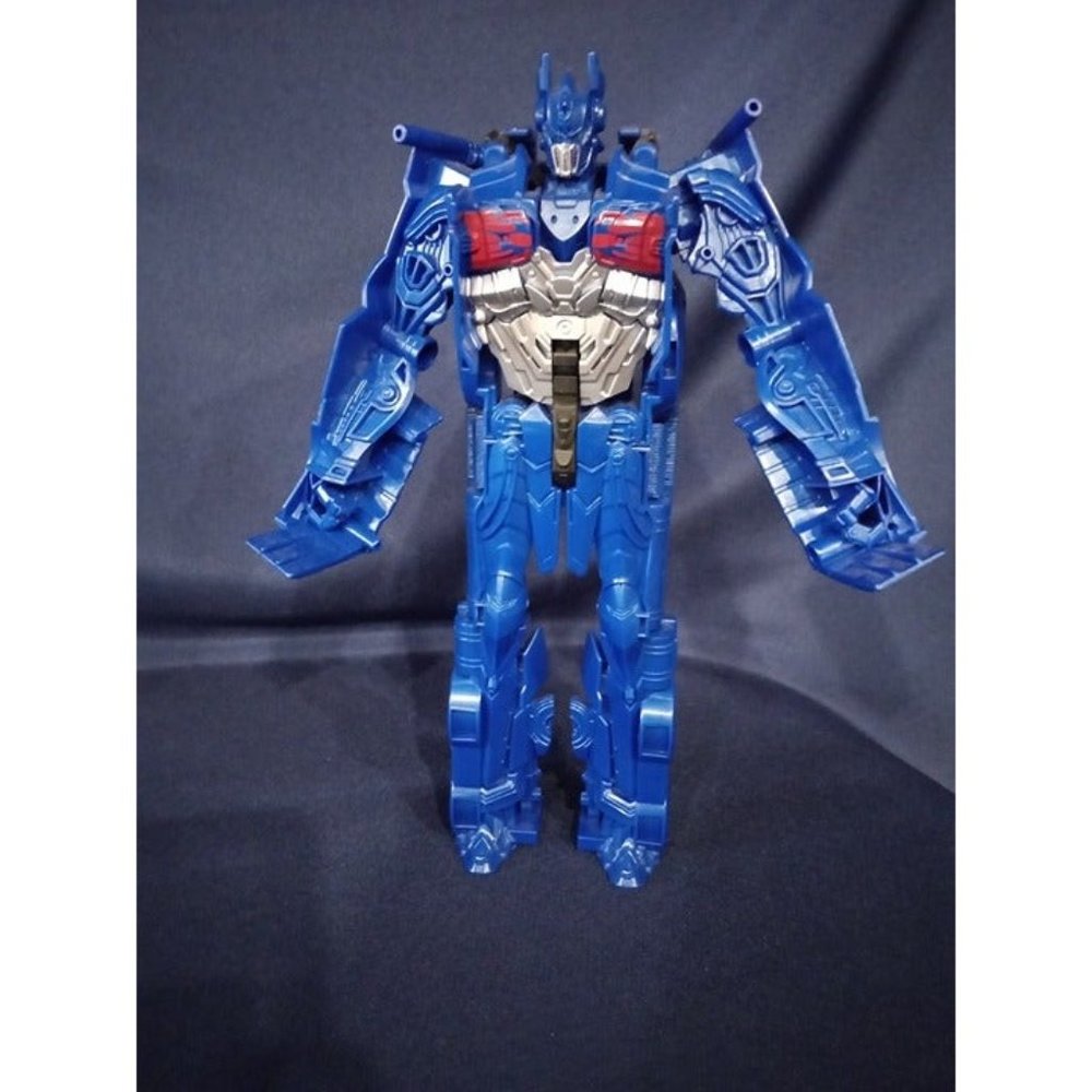 2016 Transformers‎ Titan Changers Optimus Prime Autobot Figure